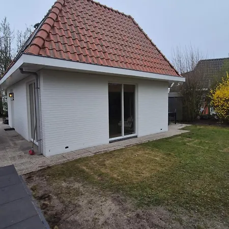 & Dunes With Private Garden And Parking By Noordwijkmeer 펜션