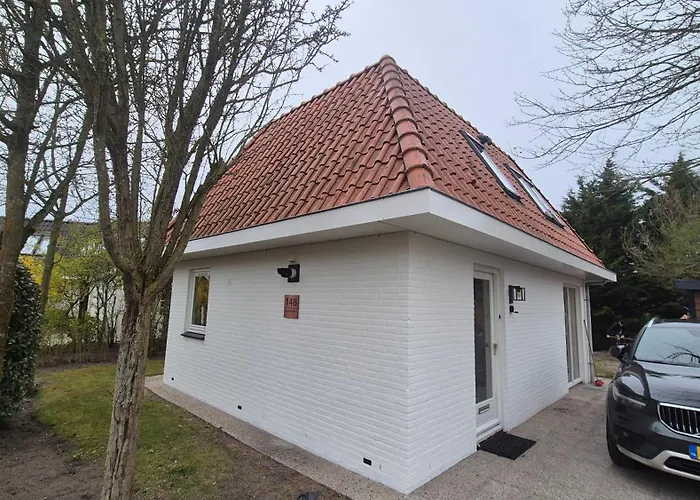 & Dunes With Private Garden And Parking By Noordwijkmeer *